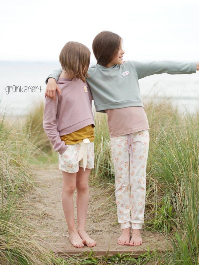 deine Amy - Pullover - Hoodie - Croppullover - Nähanleitung - Schnittmuster - eBook - meine Herzenswelt