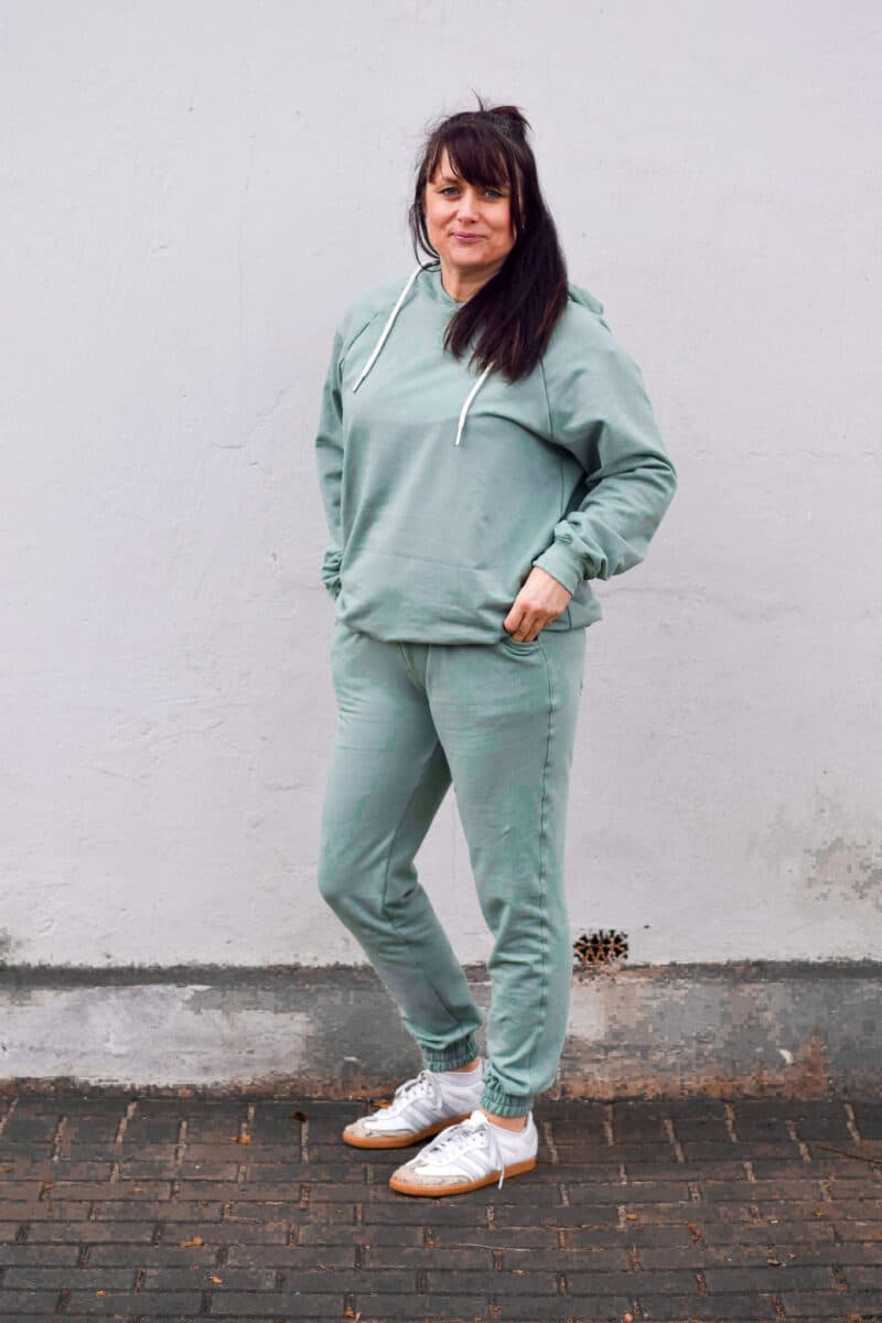 Jogginganzug für Damen - Schnittmuster - Hoodie und Jogginghose - Nähen - Meine Herzenswelt