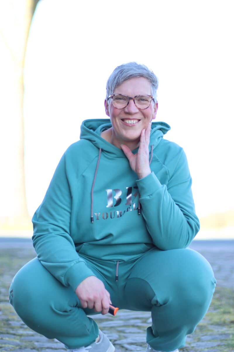 Jogginganzug für Damen - Schnittmuster - Hoodie und Jogginghose - Nähen - Meine Herzenswelt - Eva Barkmann Kölsch3