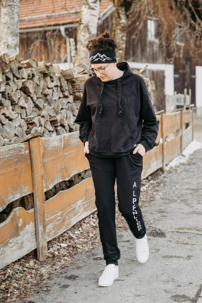 Jogginganzug für Damen - Schnittmuster - Hoodie und Jogginghose - Nähen - Meine Herzenswelt - Kathrin Laura