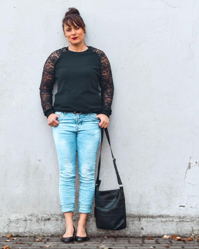 26 04 Nähen mit Spitze Pullover aus Spitze nähen eleganten Pullover nähen für Damen Mädchen Schnittmuster Vanja Meine Herzenswelt (12)